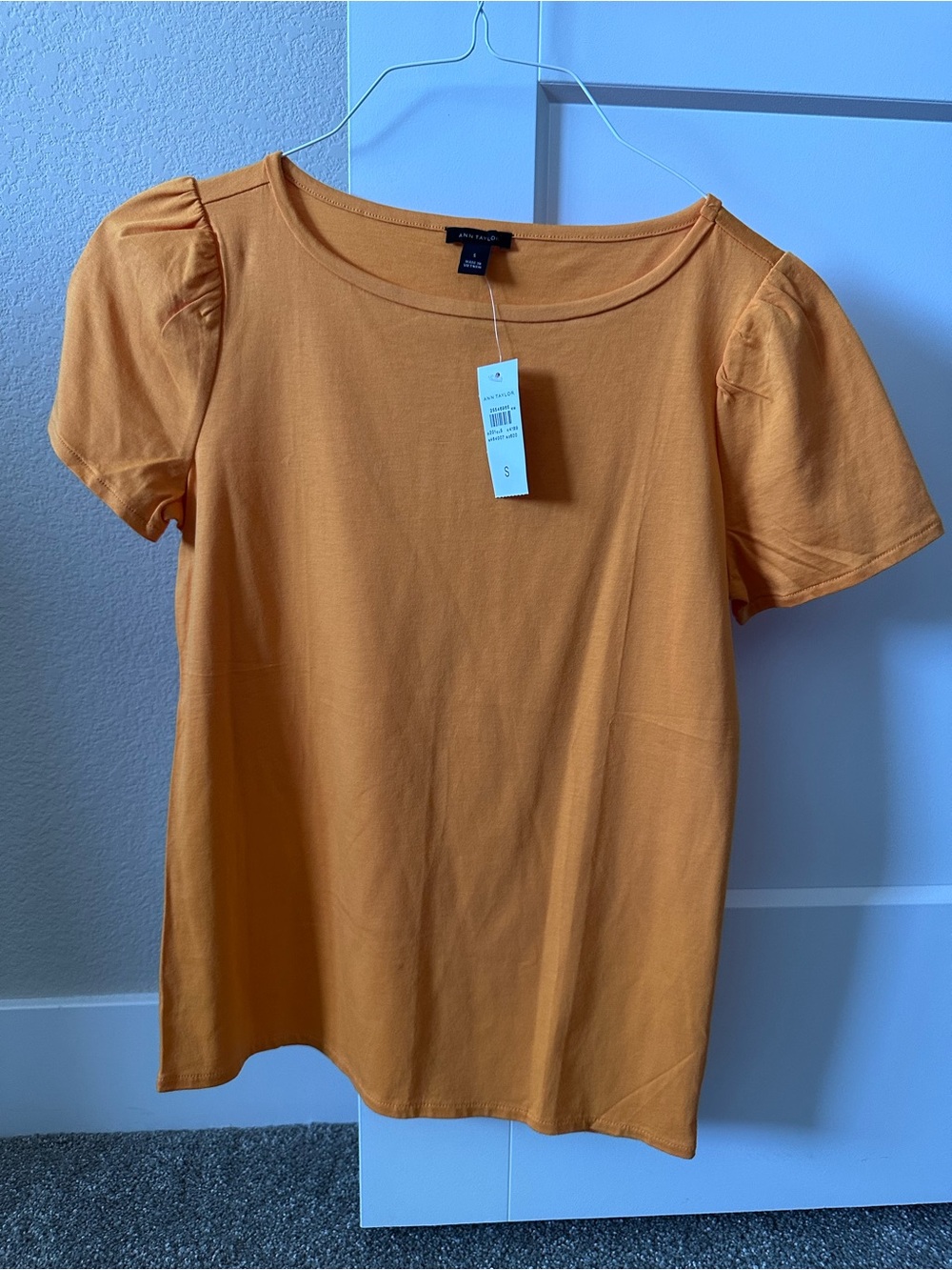 NWT Ann Taylor Puff Sleeve Scoop Neck Tee Top Small S Mustard Gold